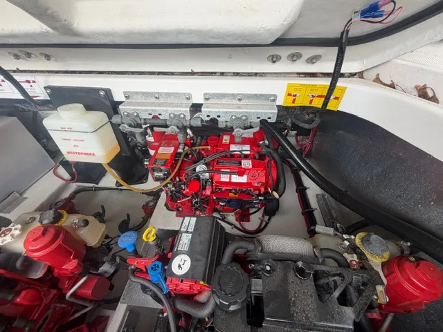 Slide: The Image of Regal 35 Sport Coupe 2018 - 32