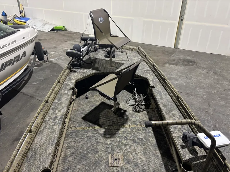 Slide: The Image of Prodigy 1854 Marsh Tuff 2019 - 3