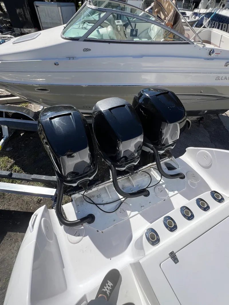 Slide: The Image of Donzi 38 ZF 2008 - 5