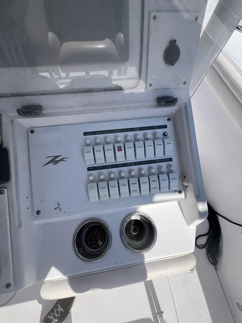 Slide: The Image of Donzi 38 ZF 2008 - 8