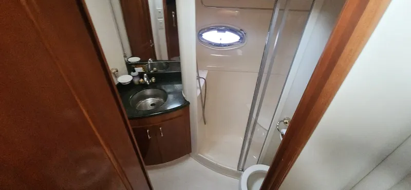 Slide: The Image of Carver Yachts 466 Motor Yacht 2005 - 17