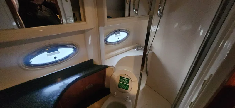 Slide: The Image of Carver Yachts 466 Motor Yacht 2005 - 24