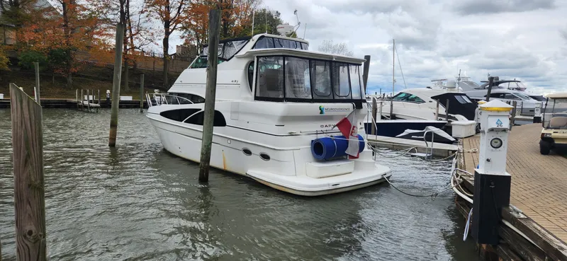 Slide: The Image of Carver Yachts 466 Motor Yacht 2005 - 30