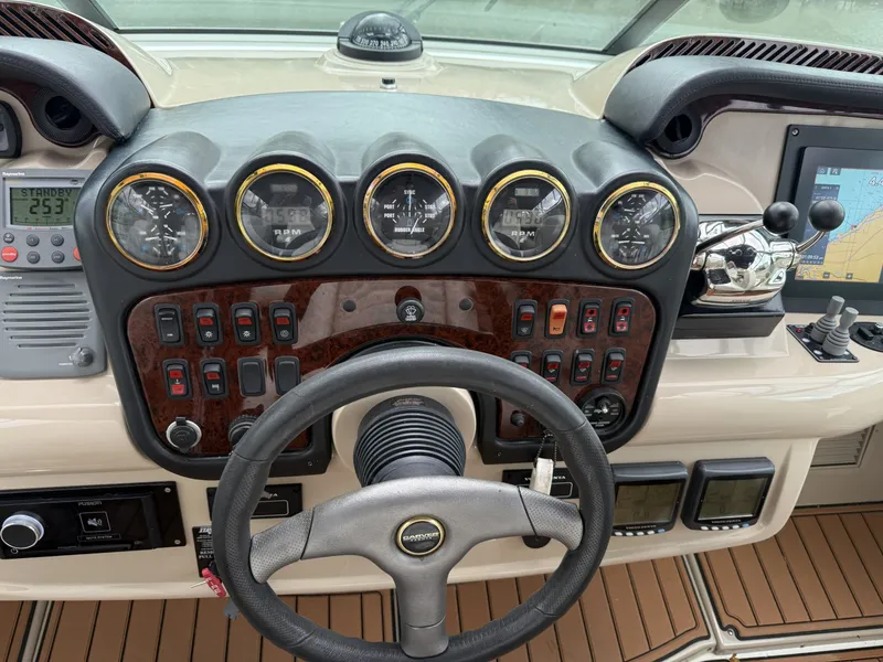 Slide: The Image of Carver Yachts 466 Motor Yacht 2005 - 5