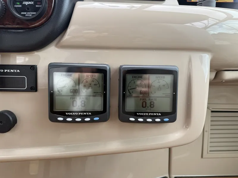 Slide: The Image of Carver Yachts 466 Motor Yacht 2005 - 8