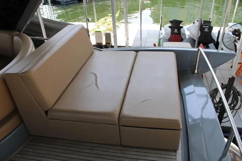 Slide: The Image of Azimut 50 Fly 2006 - 20
