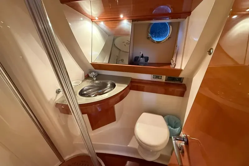Slide: The Image of Azimut 50 Fly 2006 - 30