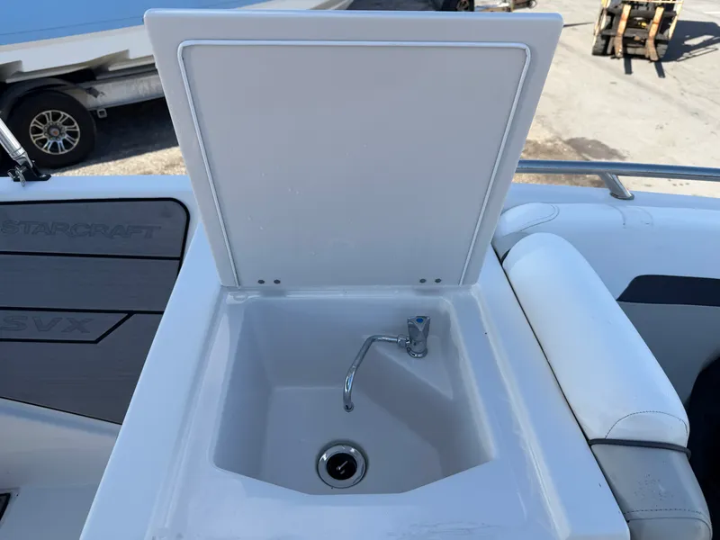 Slide: The Image of Starcraft SVX 231 2023 - 10