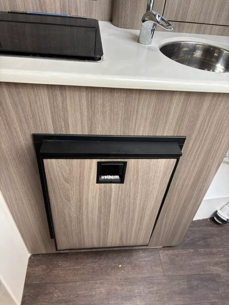 Slide: The Image of Regal 28 Express 2019 - 22