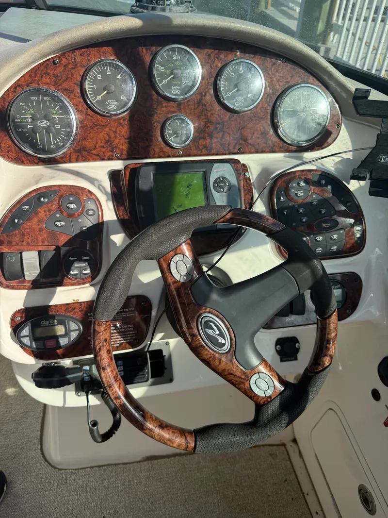 Slide: The Image of Sea Ray 290 SLX 2005 - 6