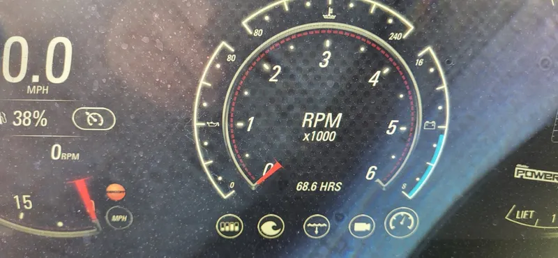 Slide: The Image of Malibu Wakesetter 23 MXZ 2021 - 16