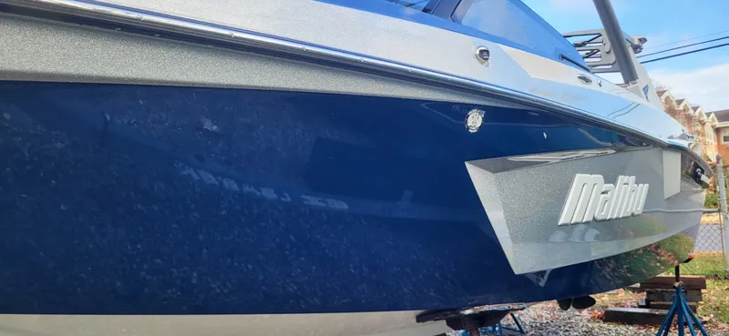 Slide: The Image of Malibu Wakesetter 23 MXZ 2021 - 8