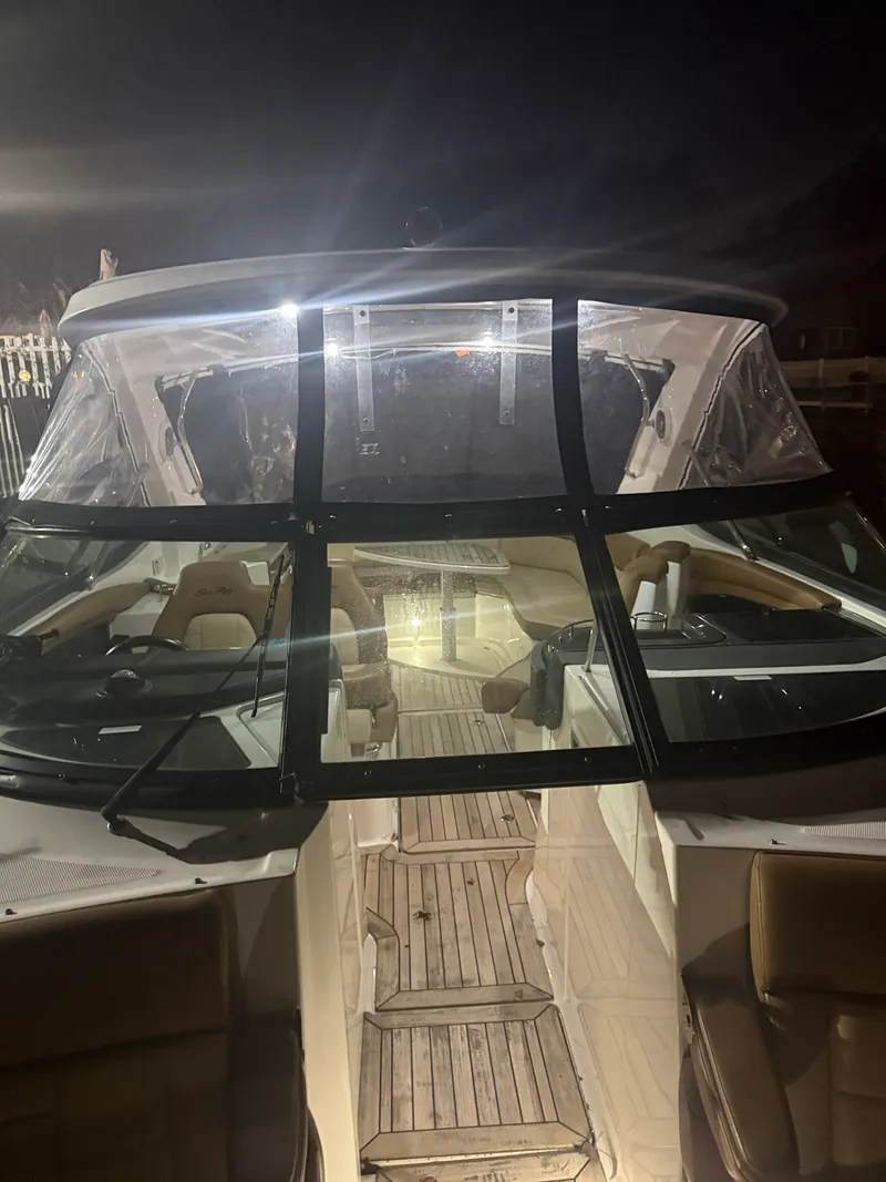 Slide: The Image of Sea Ray 350 SLX 2015 - 14