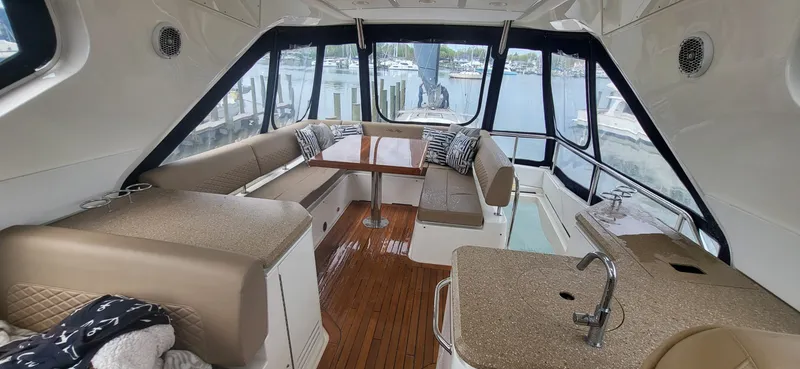 The Image of Sea Ray L 590 2018 - undefined
