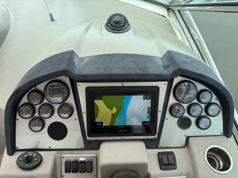 The Image of Cruisers Yachts 330 Express 2008 - 0