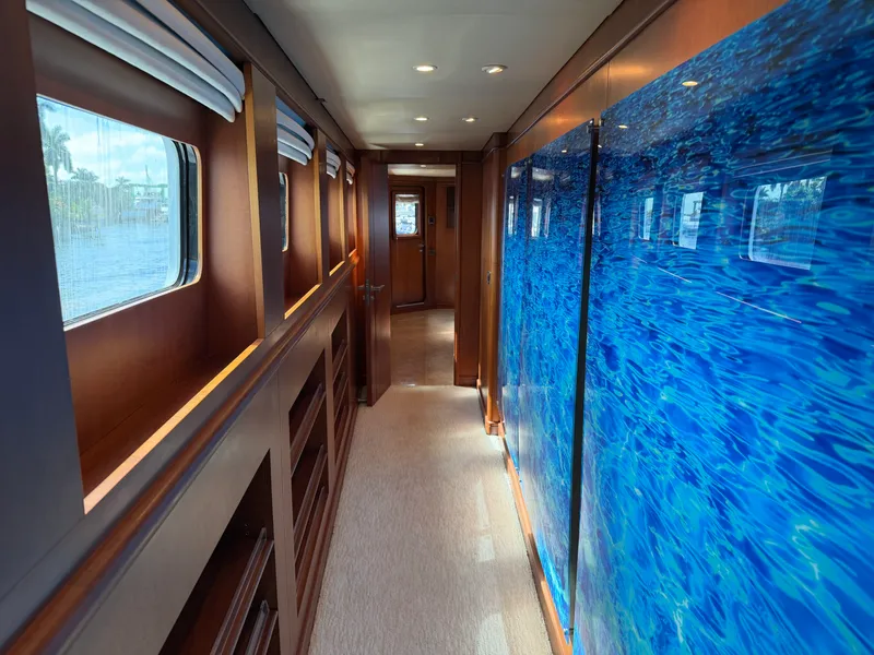 Slide: The Image of Heesen 144 1990 - 101