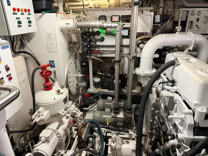 Slide: The Image of Heesen 144 1990 - 119