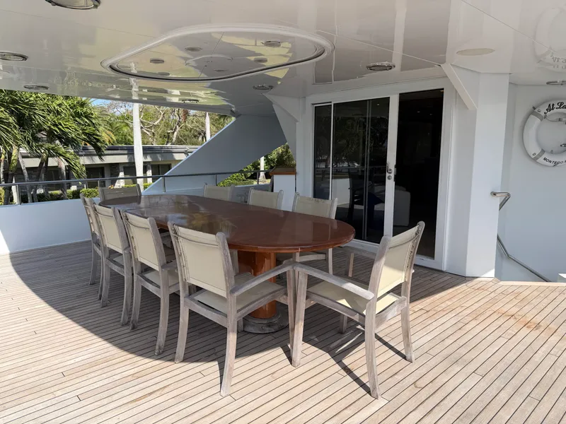 Slide: The Image of Heesen 144 1990 - 12