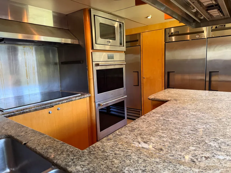 Slide: The Image of Heesen 144 1990 - 20