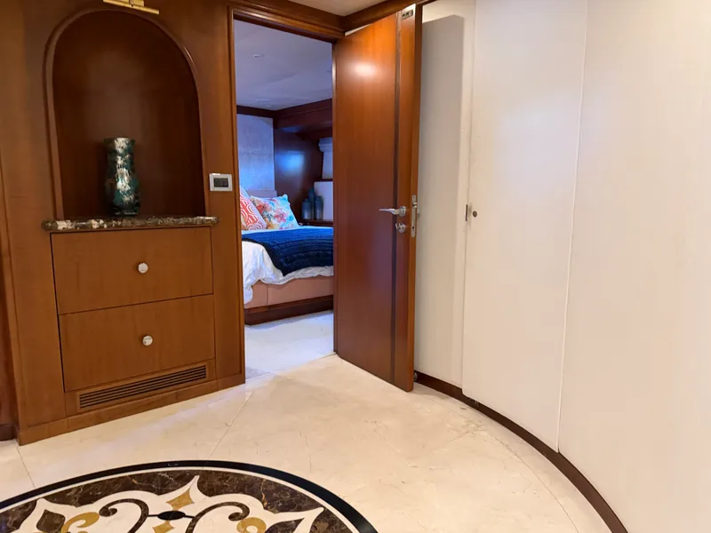 Slide: The Image of Heesen 144 1990 - 62