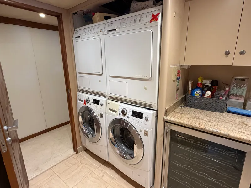 Slide: The Image of Heesen 144 1990 - 65