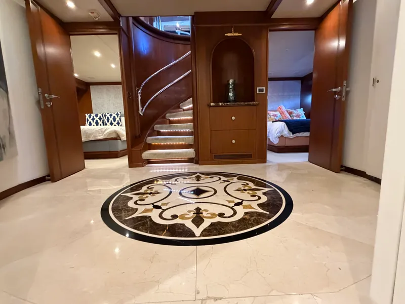 Slide: The Image of Heesen 144 1990 - 8