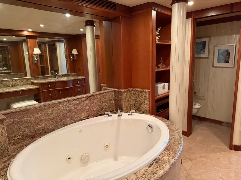 Slide: The Image of Heesen 144 1990 - 86