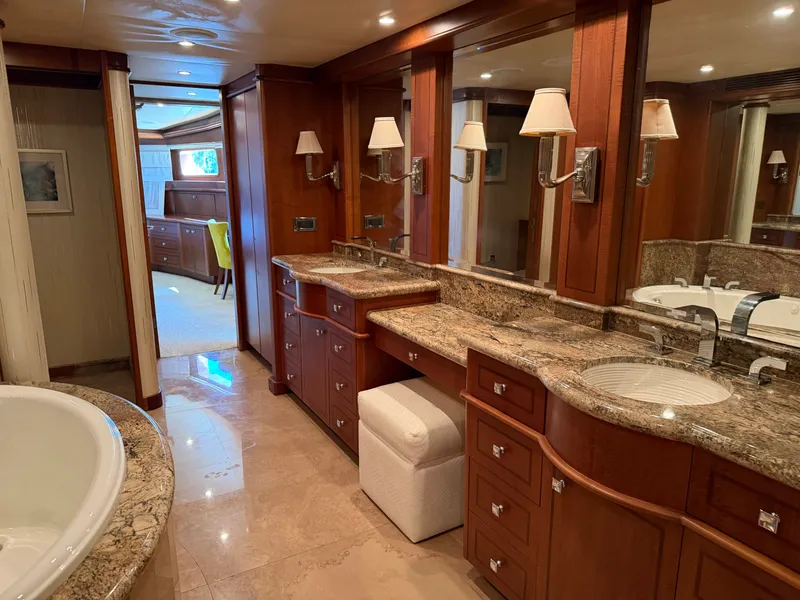 Slide: The Image of Heesen 144 1990 - 87