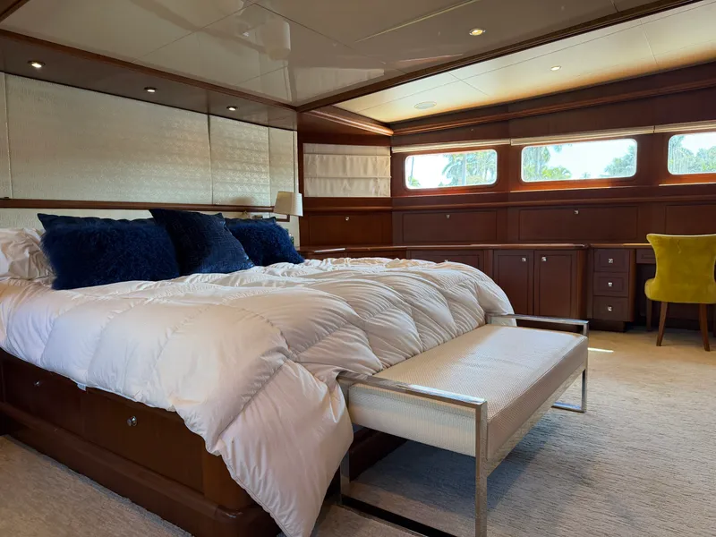 Slide: The Image of Heesen 144 1990 - 95