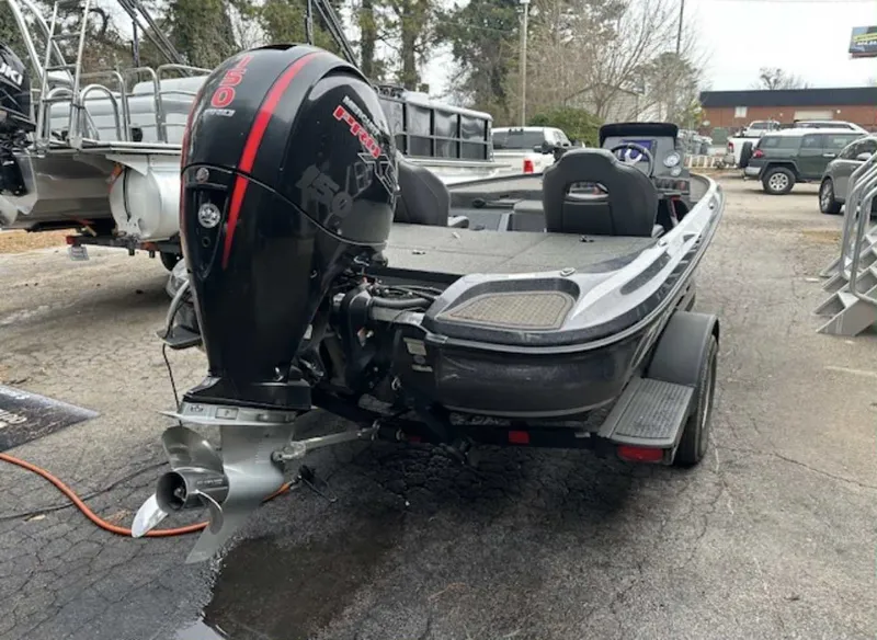 Slide: The Image of Nitro Z18 2022 - 16