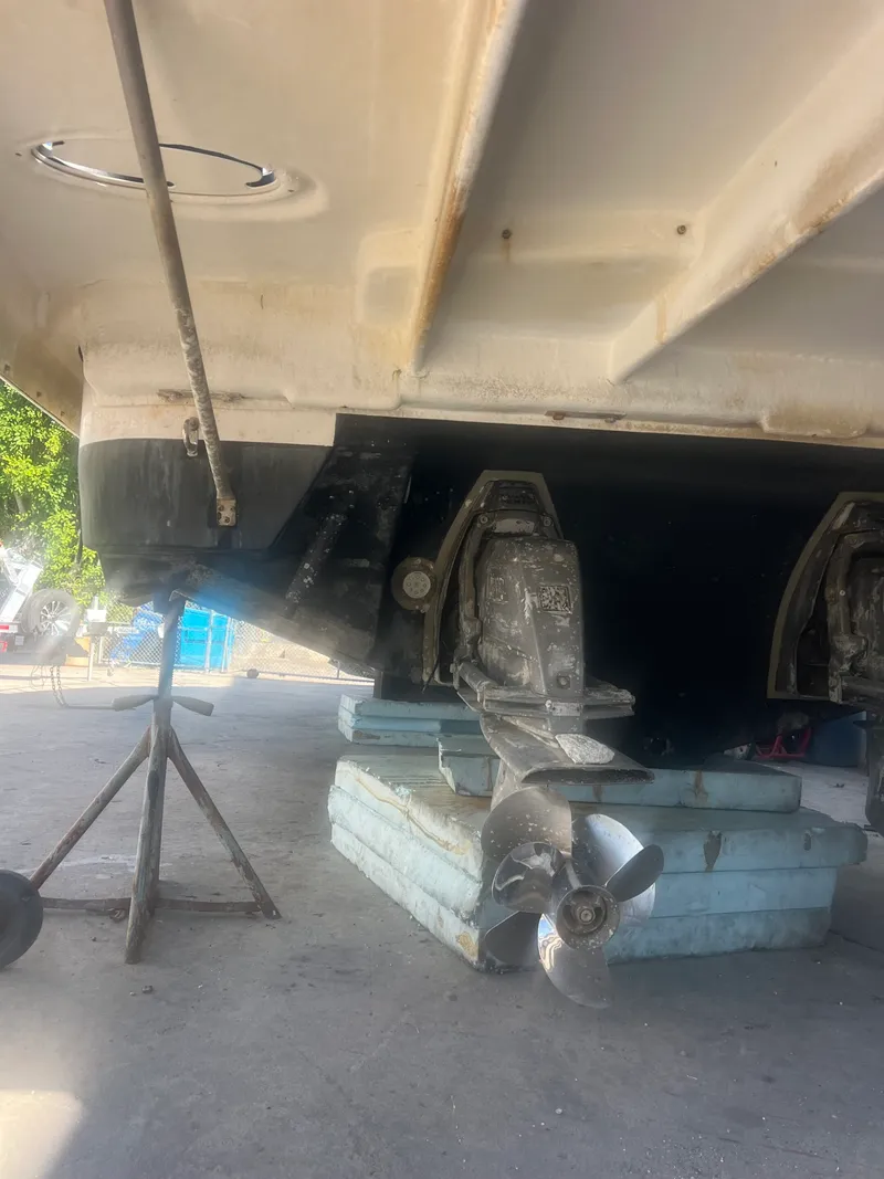 Slide: The Image of Regal 35 Sport Coupe 2015 - 32