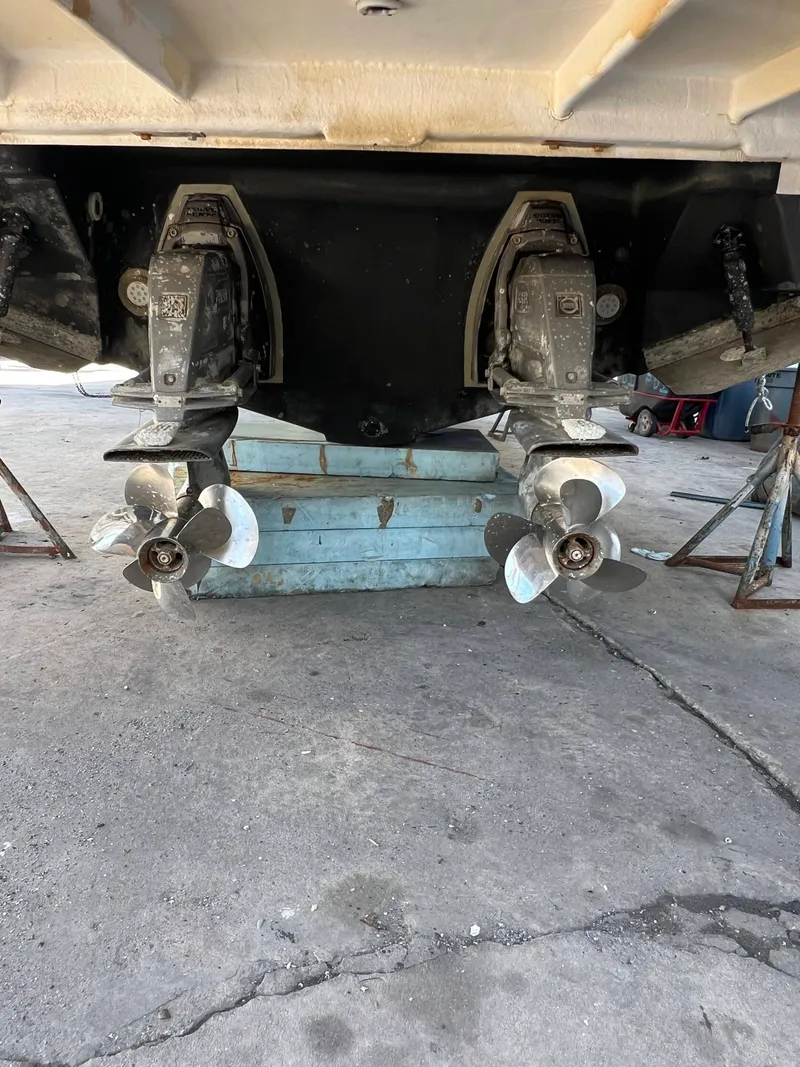 Slide: The Image of Regal 35 Sport Coupe 2015 - 33