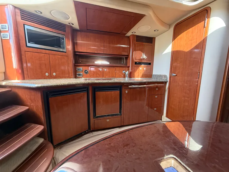 Slide: The Image of Sea Ray 390 Sundancer 2005 - 12