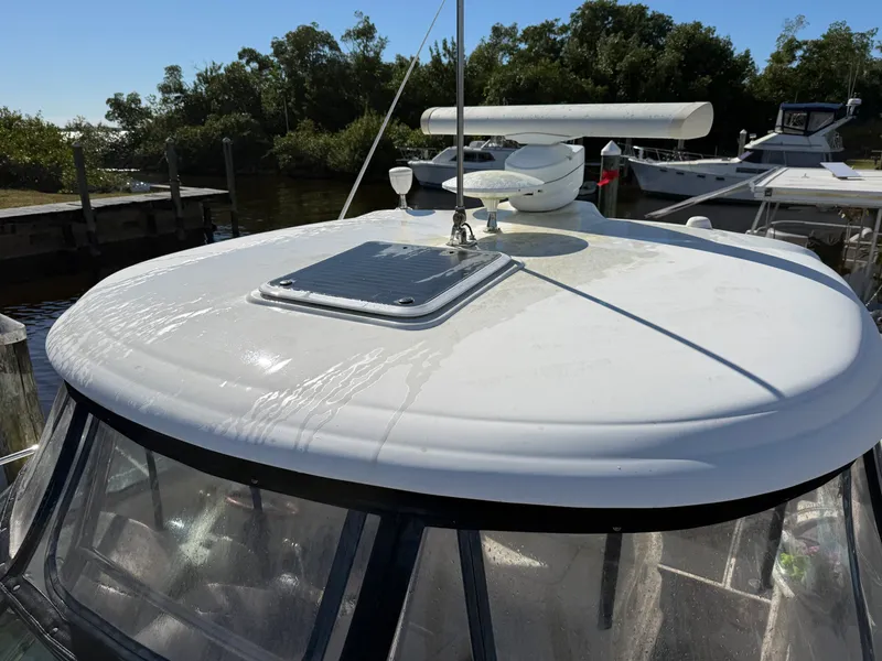 Slide: The Image of Sea Ray 390 Sundancer 2005 - 20