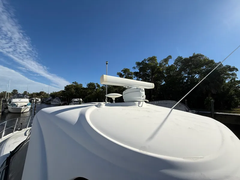 Slide: The Image of Sea Ray 390 Sundancer 2005 - 21