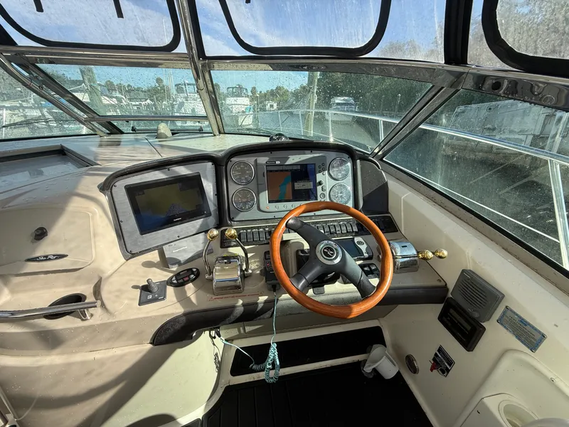 Slide: The Image of Sea Ray 390 Sundancer 2005 - 9