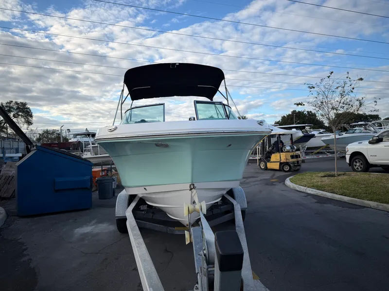 Slide: The Image of Robalo 207 Dual Console 2020 - 5