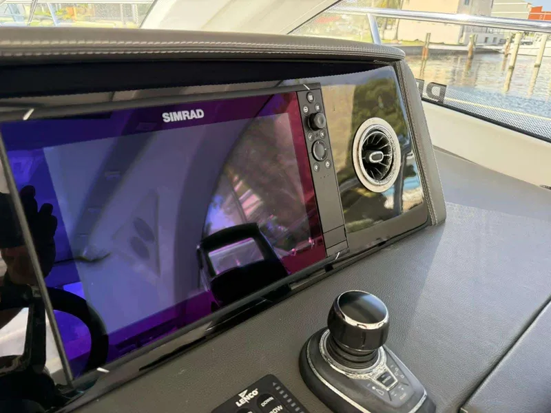 Slide: The Image of Schaefer 400 Sport 2023 - 16