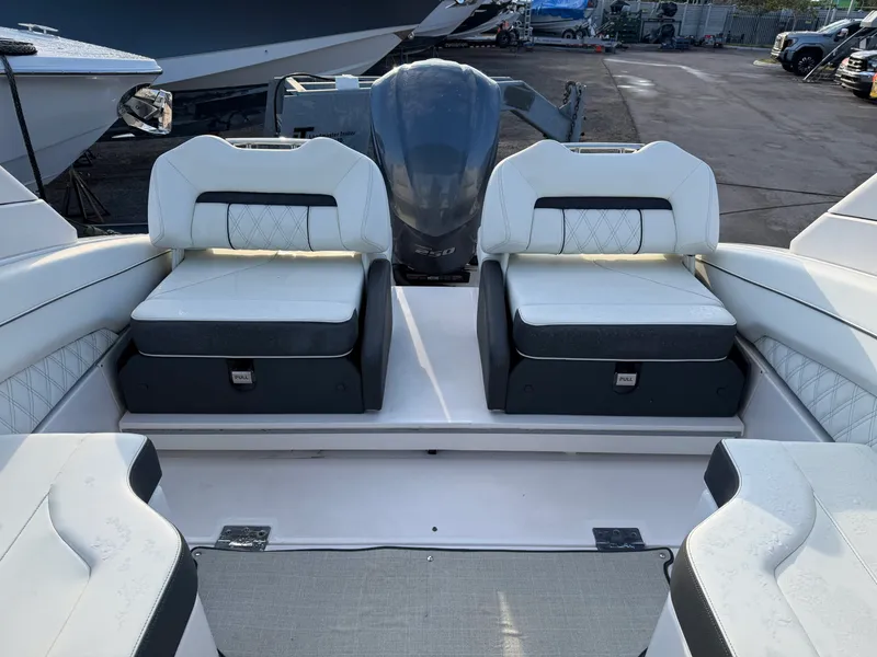 Slide: The Image of Regal LX4 2022 - 9
