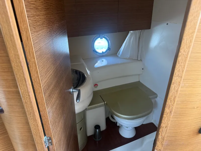 Slide: The Image of Cranchi Endurance 41 2009 - 10