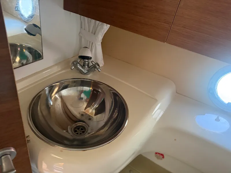 Slide: The Image of Cranchi Endurance 41 2009 - 11