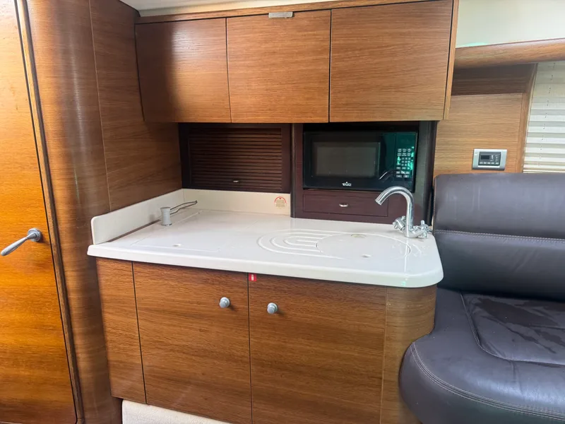 Slide: The Image of Cranchi Endurance 41 2009 - 5