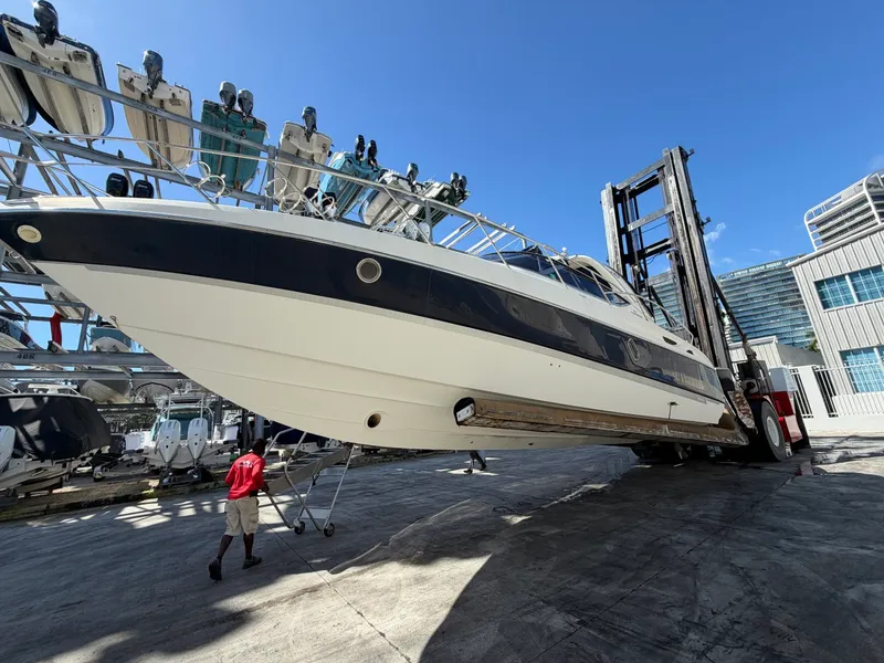 Slide: The Image of Cranchi Endurance 41 2009 - 8