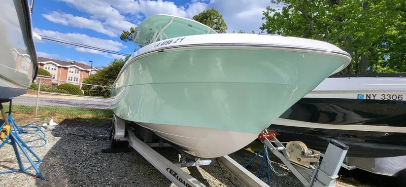 Slide: The Image of Aquasport 2500 Center Console 2021 - 28