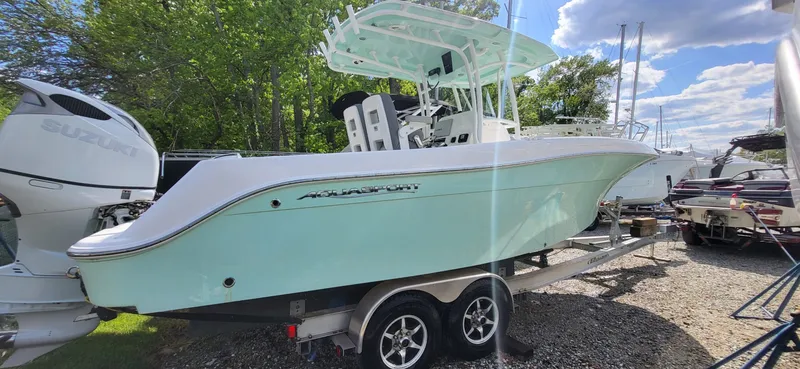 Slide: The Image of Aquasport 2500 Center Console 2021 - 31