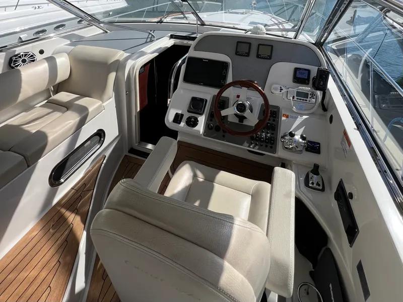 Slide: The Image of Chris-Craft Roamer 40 2007 - 16