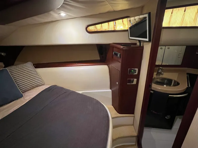 Slide: The Image of Chris-Craft Roamer 40 2007 - 38