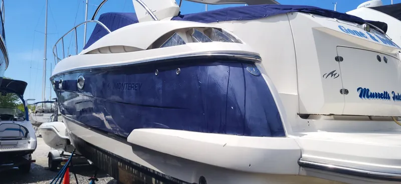 Slide: The Image of Monterey 350 Sport Yacht 2008 - 23