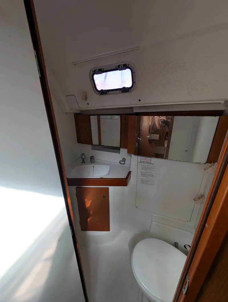 Slide: The Image of Beneteau Oceanis 50 2011 - 15