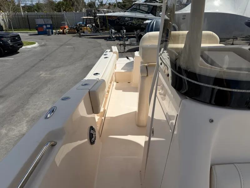 Slide: The Image of Grady White 236 Fisherman 2022 - 10